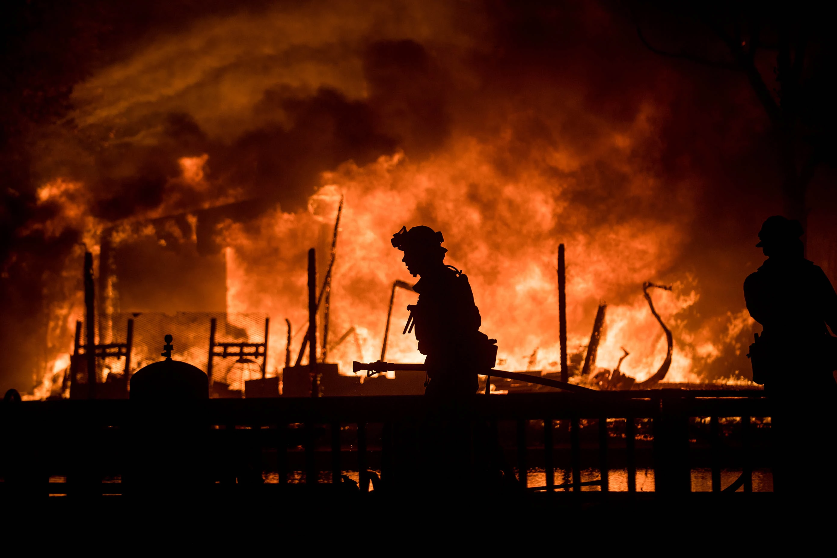 «Ερχονται φονικότερες πυρκαγιές» – «Ακολουθούν χειρότερες μέρες» – Από το Μάτι μέχρι τον… «Δρόμο του Θανάτου» – Σήμα κινδύνου από αναλυτές